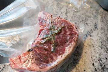 Best Way to Reheat Steak - 5 Different Reheating Methods for Leftover Steak