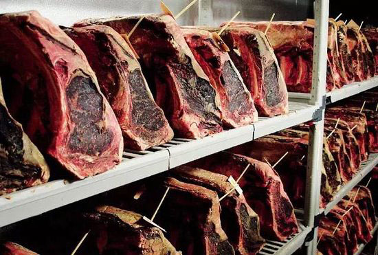Dry-Aging-Beef-Room